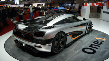 Koenigsegg One:1 3/4 arrière droit