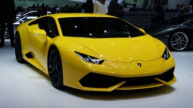 Lamborghini Huracan jaune 3/4 avant droit