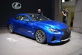 Lexus RC F bleu 3/4 avant droit