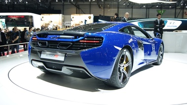 McLaren 650S bleu 3/4 arrière droit