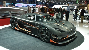 Koenigsegg Agera RS carbone 3/4 avant droit