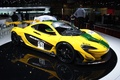 McLaren P1 GTR jaune/vert 3/4 avant droit