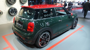 Mini Cooper S JCW MY2015 vert 3/4 arrière droit