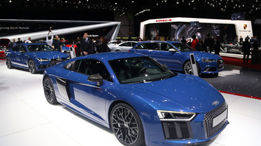 Salon de Genève 2016 - Audi R8 V10 Plus bleu 3/4 avant droit