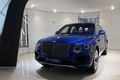 Salon de Genève 2016 - Bentley Bentayga bleu 3/4 avant gauche