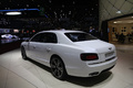 Salon de Genève 2016 - Bentley Flying Spur V8 S blanc 3/4 arrière gauche