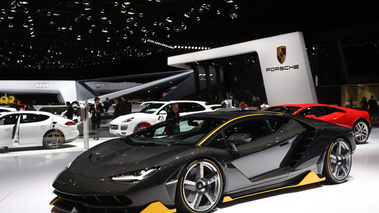 Salon de Genève 2016 - Lamborghini Centenario LP770-4 3/4 avant gauche