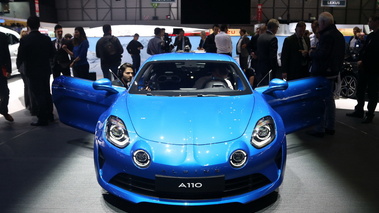 Salon de Genève 2017 - Alpine A110 II bleu face avant portes ouvertes