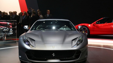 Salon de Genève 2017 - Ferrari 812 Superfast noir mate face avant