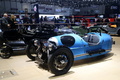 Salon de Genève 2017 - Morgan 3-Wheeler bleu 3/4 avant gauche