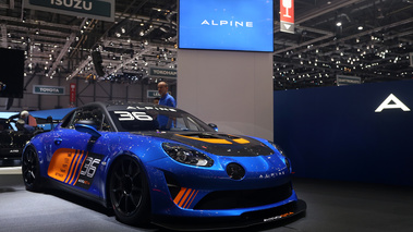 Salon de Genève 2018 - Alpine A110 GT4 bleu 3/4 avant droit