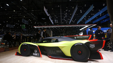 Salon de Genève 2018 - Aston Martin Valkyrie AMR Pro profil