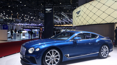 Salon de Genève 2018 - Bentley Continental GT bleu 3/4 avant gauche