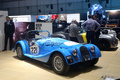 Salon de Genève 2018 - Morgan Plus 8 50th bleu 3/4 avant droit