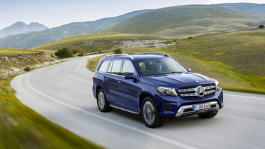 Mercedes GLS - Bleu - 3/4 avant droit dynamique