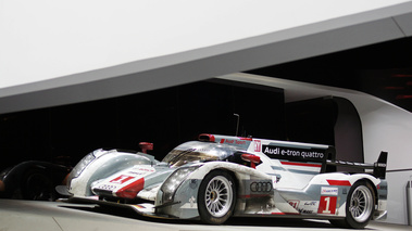 Mondial de l'Automobile de Paris 2012 - Audi R18 Ultra 3/4 avant gauche