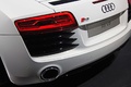 Mondial de l'Automobile de Paris 2012 - Audi R8 Spyder blanc feux arrière