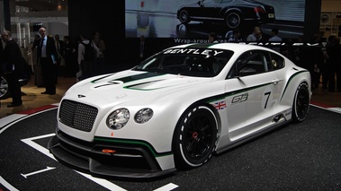 Mondial de l'Automobile de Paris 2012 - Bentley Continental GT3 blanc 3/4 avant gauche