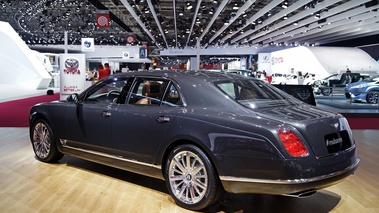 Mondial de l'Automobile de Paris 2012 - Bentley Mulsanne Executive Interior anthracite 3/4 arrière gauche