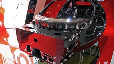 Mondial de l'Automobile de Paris 2012 - cellule monocoque carbone Ferrari F70