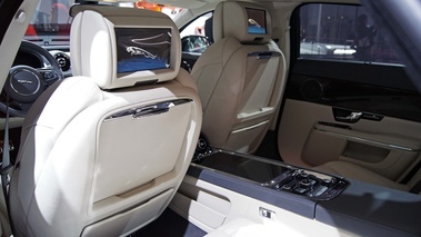 Mondial de l'Automobile de Paris 2012 - Jaguar XJ Ultimate noir intérieur