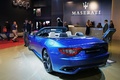 Mondial de l'Automobile de Paris 2012 - Maserati GranCabrio Sport bleu 3/4 arrière gauche