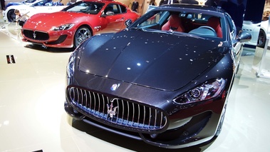 Mondial de l'Automobile de Paris 2012 - Maserati GranTurismo Sport noir face avant