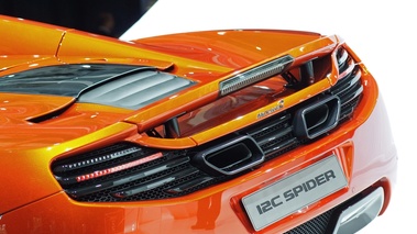 Mondial de l'Automobile de Paris 2012 - McLaren MP4-12C Spider orange échappements