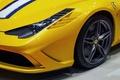 Ferrari 458 Speciale A jaune feux avant