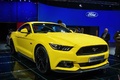 Ford Mustang 5.0 jaune 3/4 avant droit 