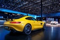 Mercedes AMG GT S jaune 3/4 arrière droit 