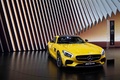 Mercedes AMG GT S jaune 3/4 avant droit 