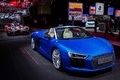 Mondial de l'Automobile de paris 2016 - Audi R8 V10 Spyder bleu 3/4 avant droit