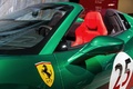 Mondial de l'Automobile de Paris 2016 - Ferrari 488 Spider vert logo aile avant