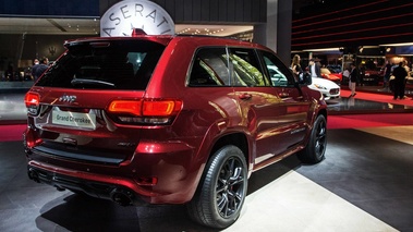 Mondial de l'Automobile de Paris 2016 - Jeep Grand Cheerokee SRT-8 rouge 3/4 arrière droit