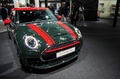 Mondial de l'Automobile de Paris 2016 - Mini Clubman II JCW vert face avant