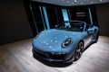 Mondial de l'Automobile de Paris 2016 - Porsche 991 Turbo S Cabriolet bleu 3/4 avant gauche