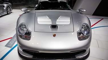 Mondial de l'Automobile de Paris 2018 - Porsche 911 GT1 gris face avant