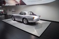 Museo Alfa Romeo - 2000 Sportiva gris 3/4 arrière gauche