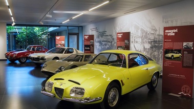 Museo Alfa Romeo - 2600 SZ Prototipo 3/4 avant gauche