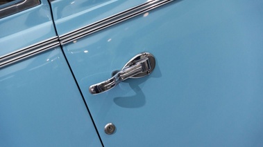 Museo Alfa Romeo - 8C 2900B Lungo bleu poignée de porte