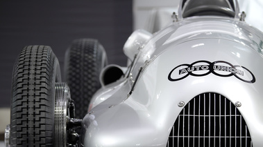 Rétromobile 2012 - Auto Union gris logo