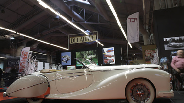 Rétromobile 2012 - Delahaye 135 MS Soutchick blanc profil