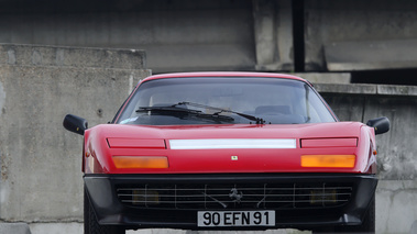 Vente Artcurial - Ferrari 512BB rouge face avant