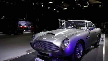 Vente Bonhams - Aston Martin DB4 GT Zagato gris 3/4 avant gauche