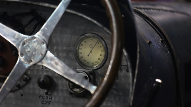 Rétromobile 2013 - Bugatti bleu tableau de bord