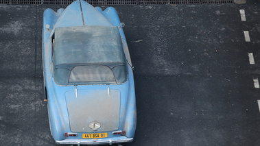 Rétromobile 2013 - Delahaye bleu face arrière vue de haut