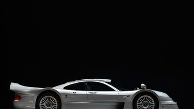 Mercedes CLK LM gris profil