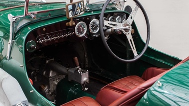 Bonhams - Paris 2017 - Aston Martin Ulster vert intérieur