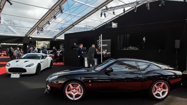 RM Auctions - Paris 2017 - Aston Martin DB7 Zagato noir profil